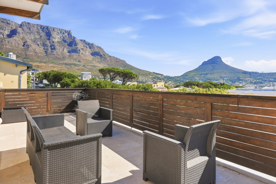 3 Bedroom Property for Sale in Vredehoek Western Cape